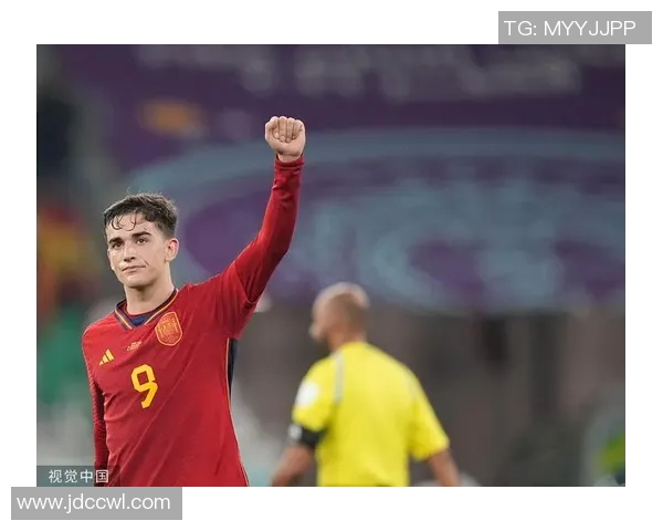 加维在足球场上的崛起与未来发展潜力分析